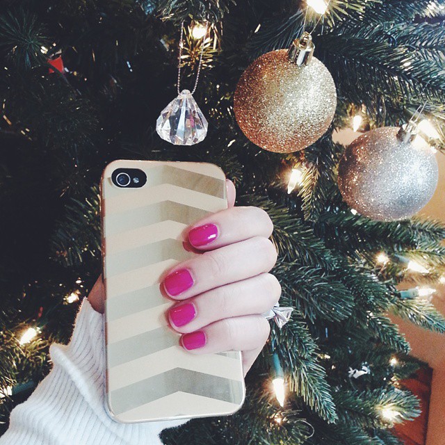 Glistening in gold